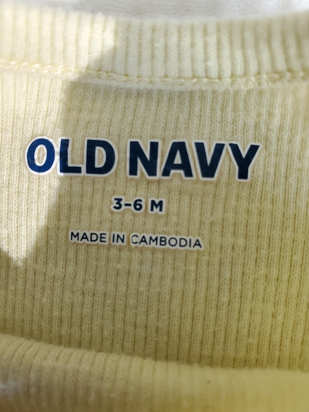 Old Navy 3m Baby Yellow Ruffle Tank & Floral Ruffle Tank Two-Piece Set - Picture 3 of 5